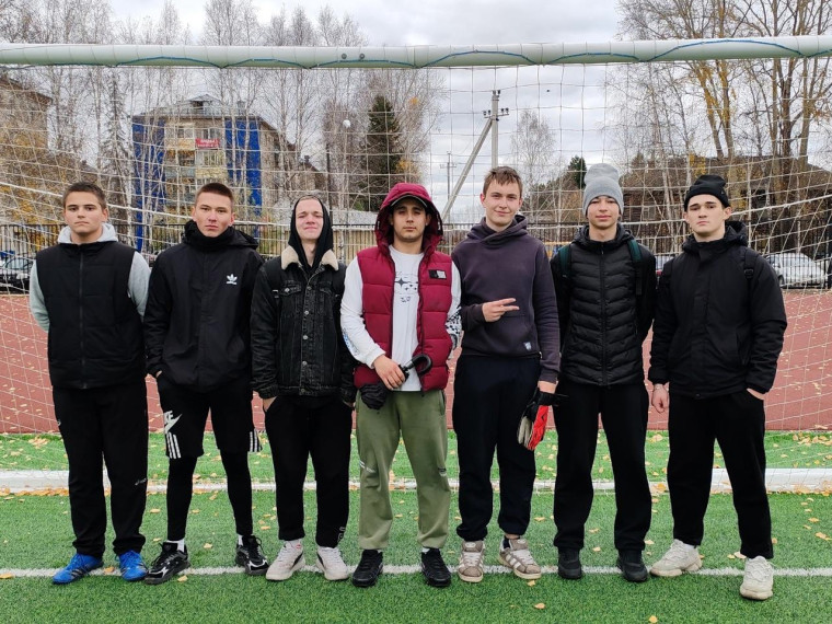 Футбол в школу.